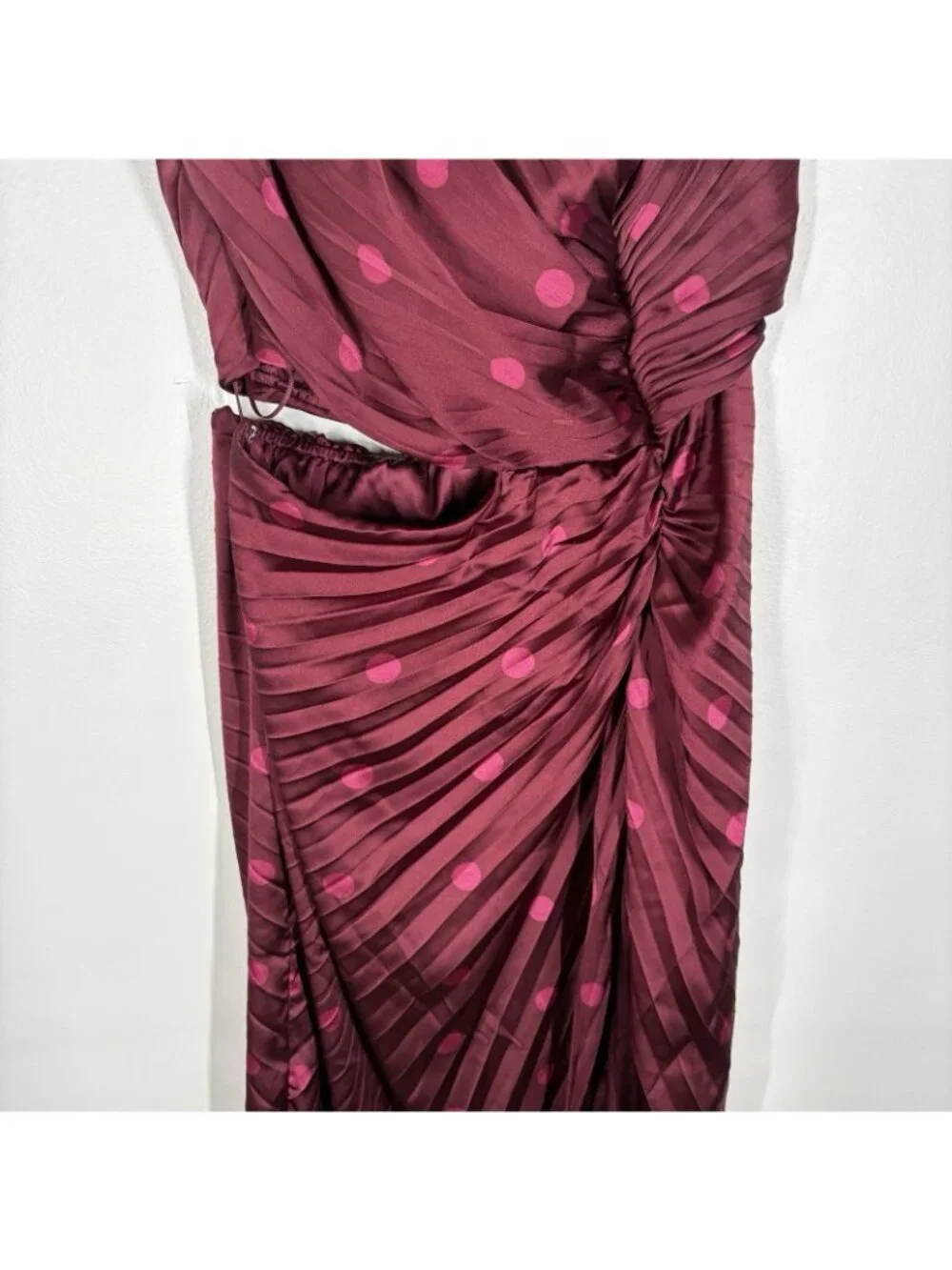 Abercrombie & Fitch Sz M The Giselle Pleated One-Shoulder Cutout Maxi Dress NWOT